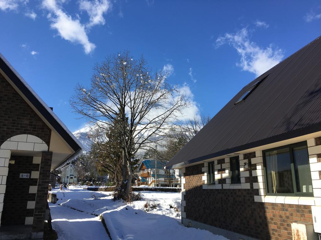 Alpine Chalets Хакуба-Мура Экстерьер фото